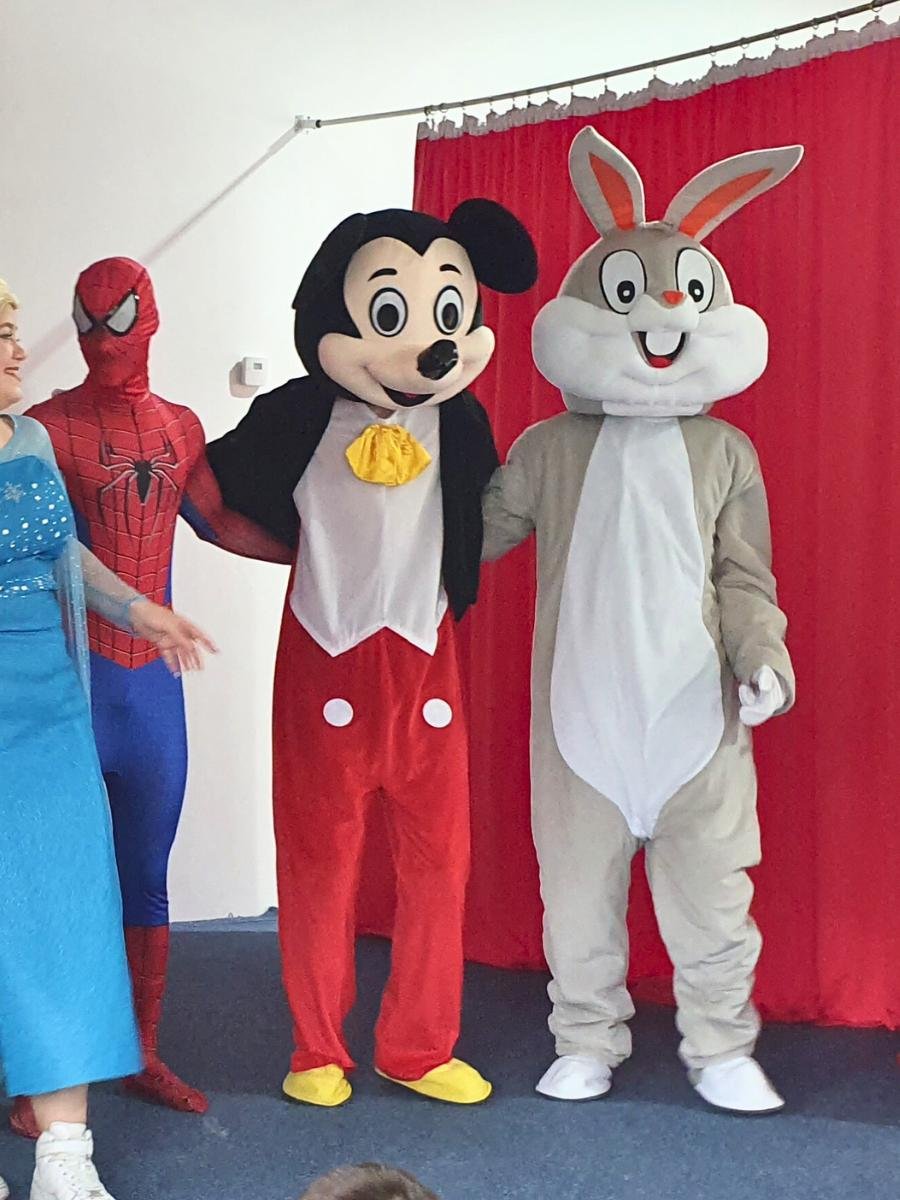 Bugs Bunny AtPlay