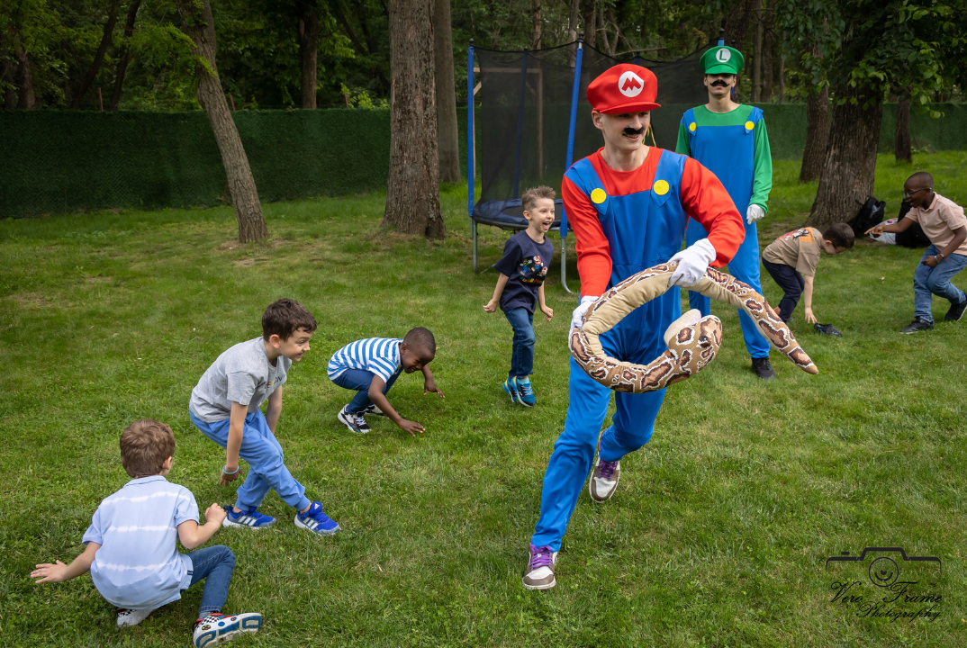 Super Mario